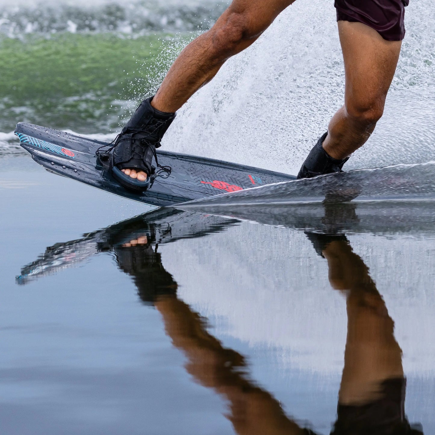 O'Brien Forum Wakeboard with Clutch Combo OBrien